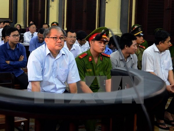 De nghi bac toan khang cao trong 